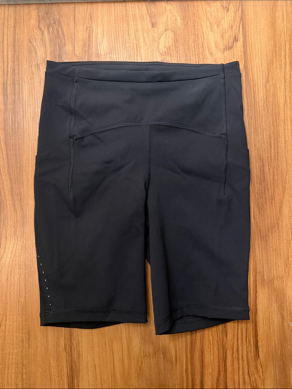 LULULEMON LIMITED EDITION SWIFT SPEED 8in SHORTS